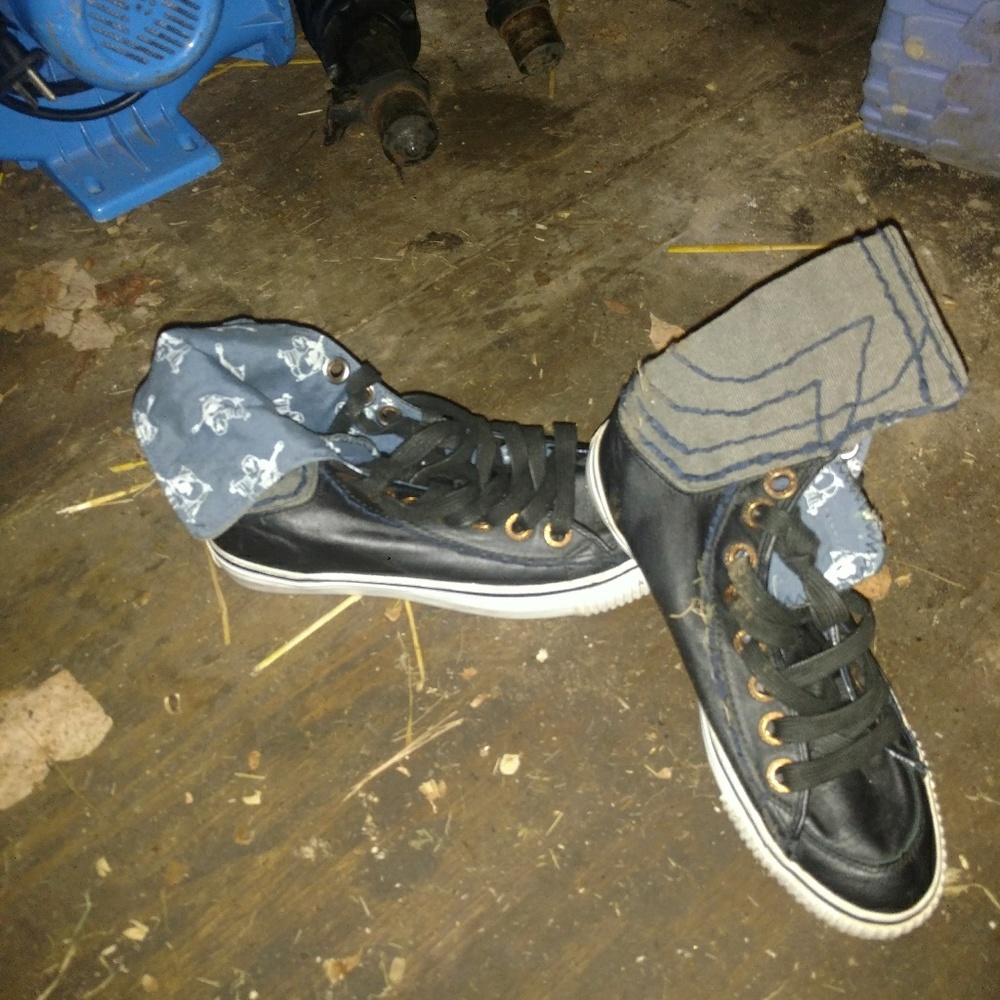 True religion shoes